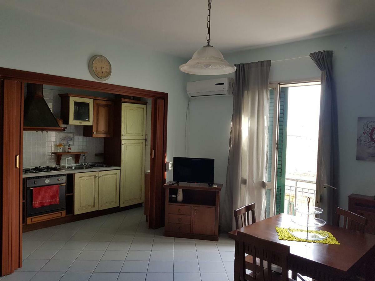 Appartement Il Tuppo - Al Centro In Cima à Messine Extérieur photo