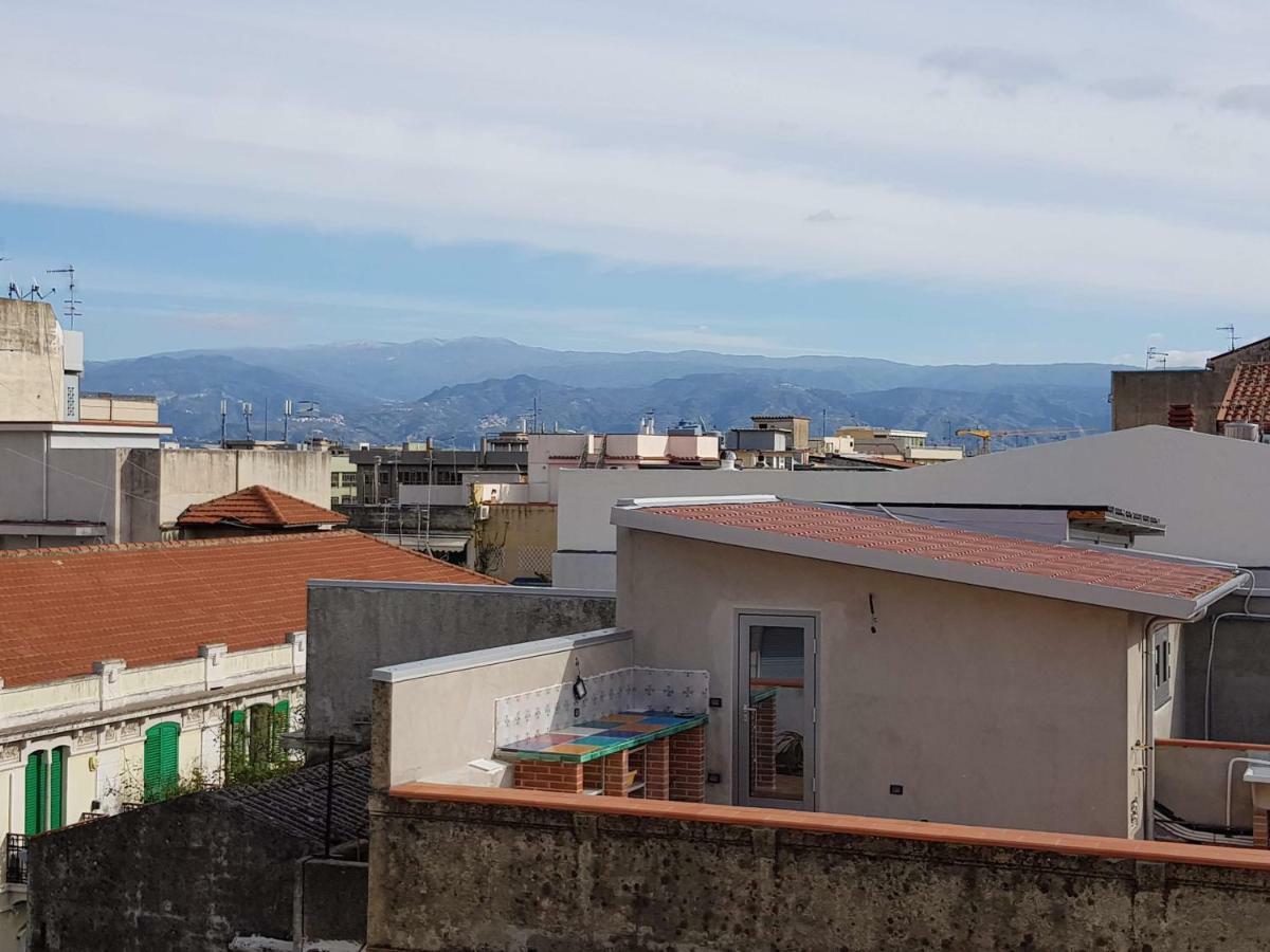 Appartement Il Tuppo - Al Centro In Cima à Messine Extérieur photo